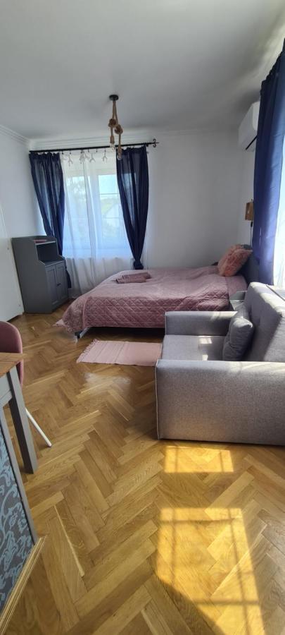 Berc Apartman Эгерсалок Экстерьер фото